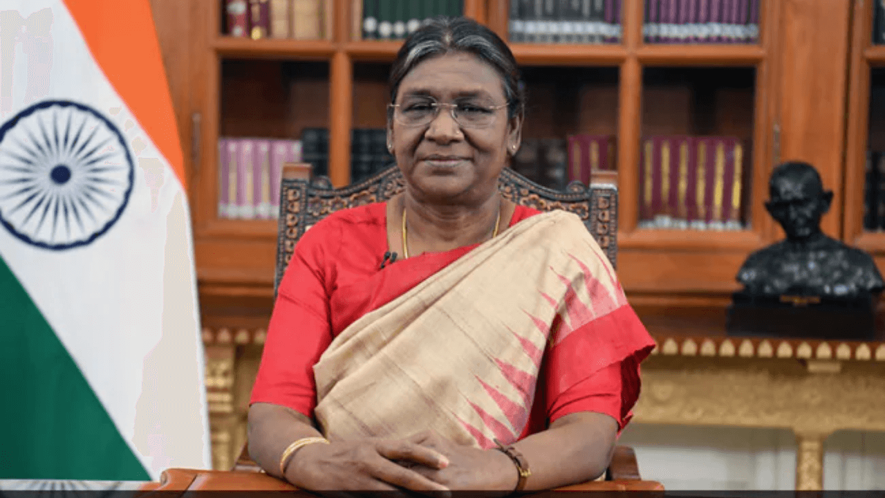 President of India Smt Droupadi Murmu confers 37 Gallantry awards