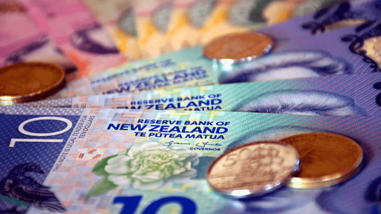 New Zealand Slips into Recession as GDP Falls 0.1% in March Quarter