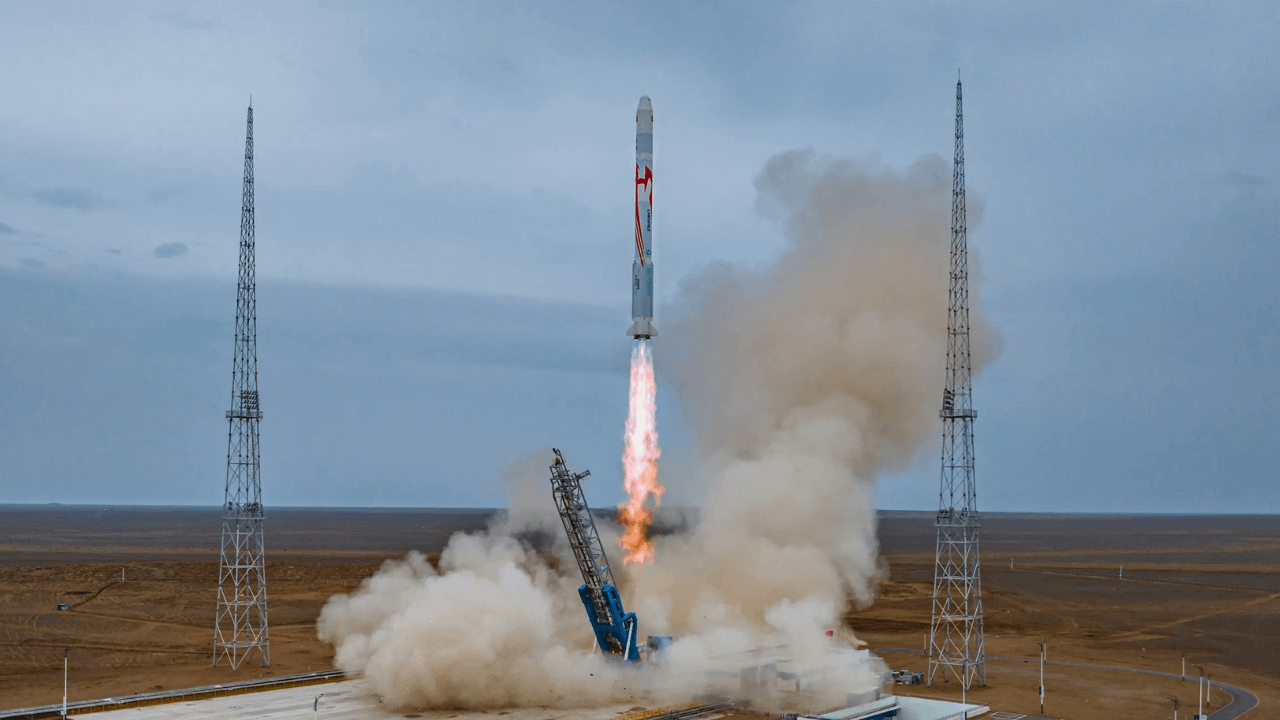 China Defeats SpaceX to Successfully Launch World’s First Methane-Powered Rocket