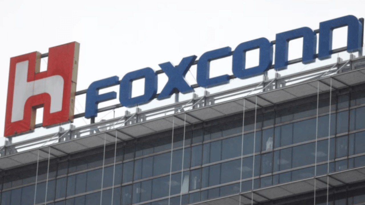 Foxconn Signs ₹1600 Crore Deal To Set Up Plant In Tamil Nadu